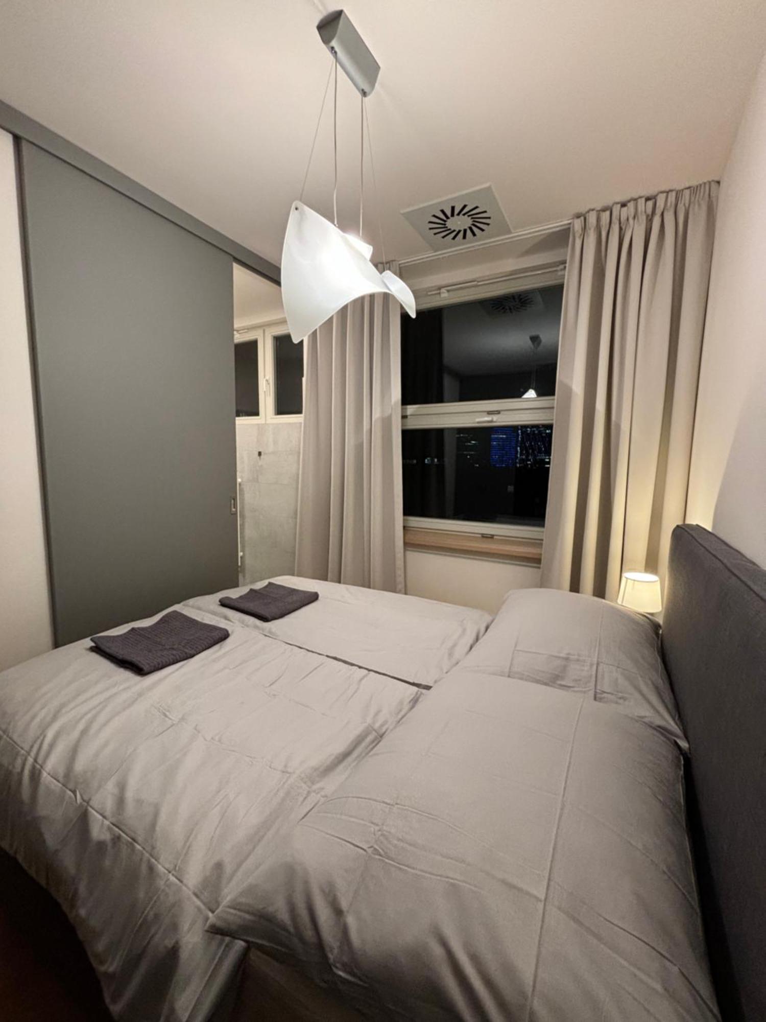 Main City Center - Luxury - Free Parking - City View Bratislava Eksteriør bilde